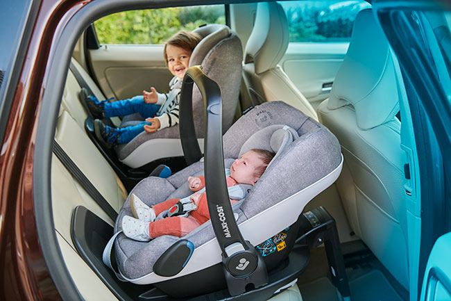 マキシコシ　ファミリーフィックス MAXI-COSI ISOFIX ベビーシート